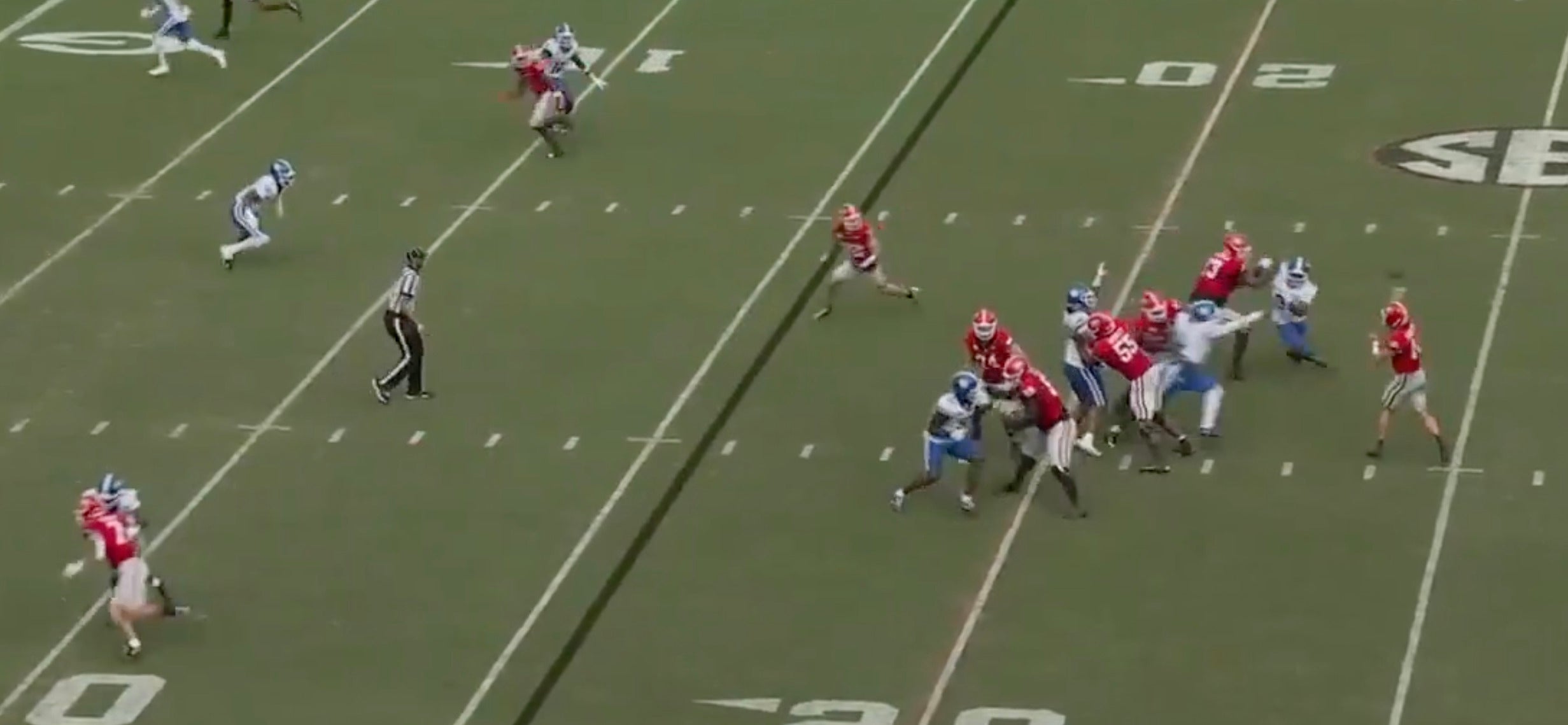 Georgia Bulldogs running back Cash Jones catches touchdown pass from Gunner Stockton vs Kentucky